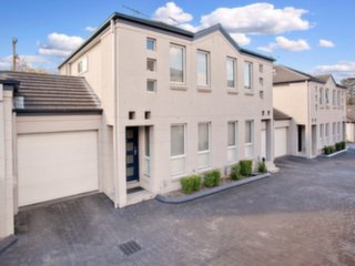 9 20a 26 Edward Street Baulkham Hills