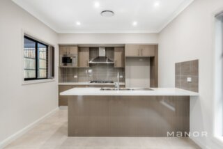 27 Hackney Avenue Box Hill